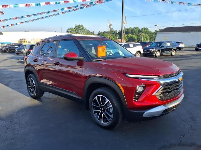 used 2025 Chevrolet TrailBlazer car, priced at $27,900