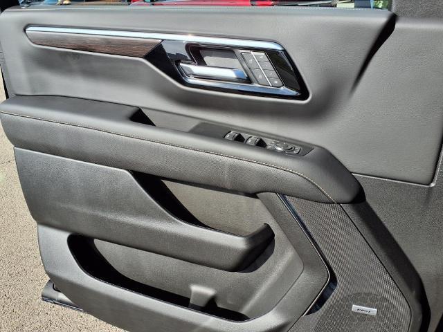new 2025 Chevrolet Tahoe car, priced at $83,204