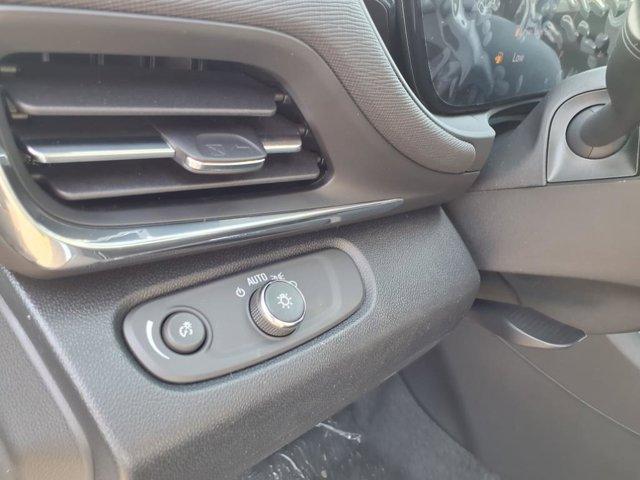 new 2025 Buick Envista car, priced at $27,280