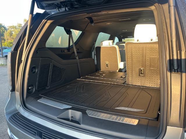 new 2025 Chevrolet Suburban car, priced at $82,489