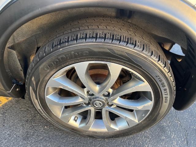 used 2013 Nissan Juke car, priced at $5,900