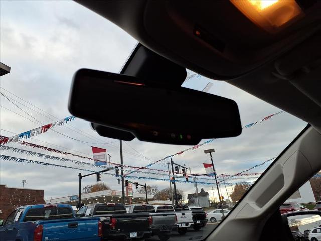 used 2022 GMC Canyon car, priced at $31,900