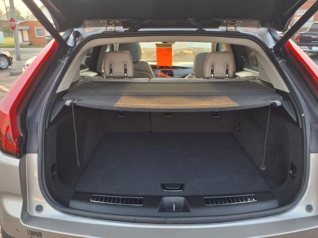 used 2022 Cadillac XT4 car, priced at $27,900
