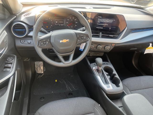 new 2025 Chevrolet Trax car, priced at $23,979