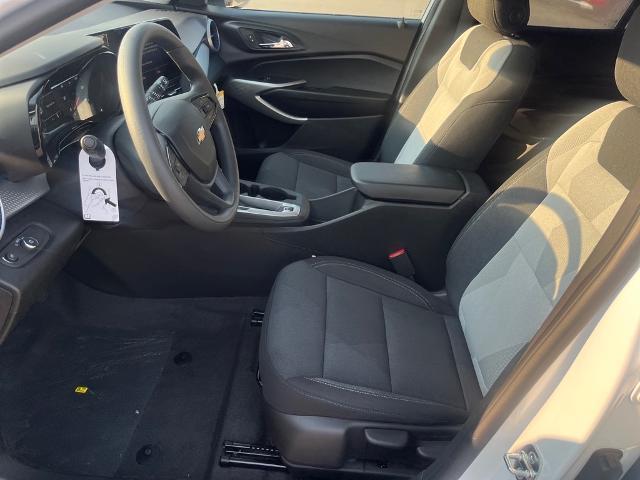 new 2025 Chevrolet Trax car, priced at $23,979