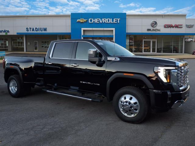 new 2025 GMC Sierra 3500 car, priced at $91,590