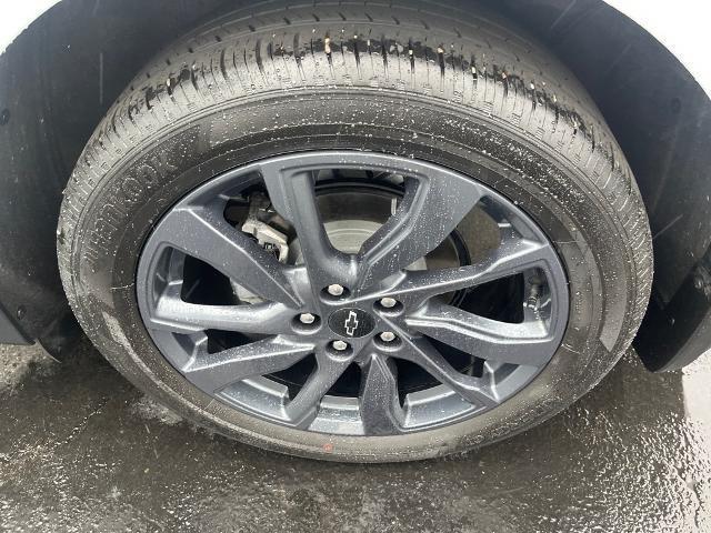 used 2022 Chevrolet Equinox car, priced at $23,900