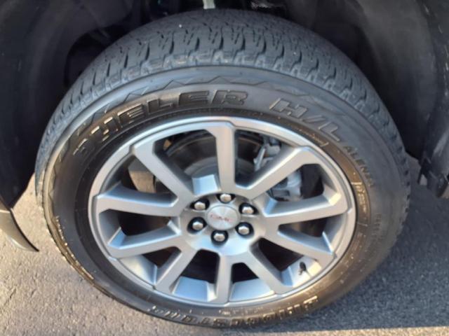 used 2022 GMC Canyon car, priced at $34,900