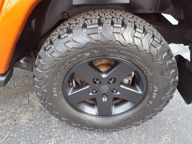 used 2010 Jeep Wrangler Unlimited car, priced at $13,900
