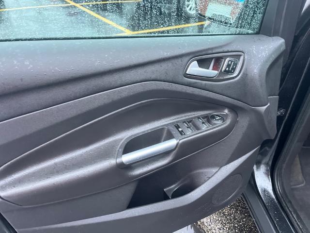 used 2013 Ford Escape car, priced at $6,900