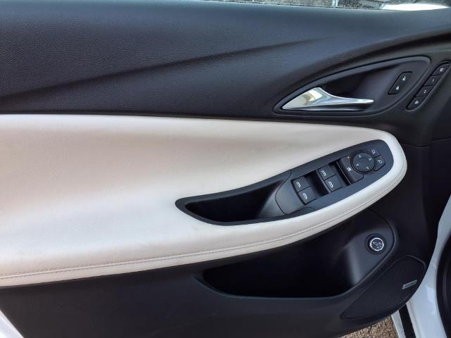 new 2025 Buick Encore GX car, priced at $39,675