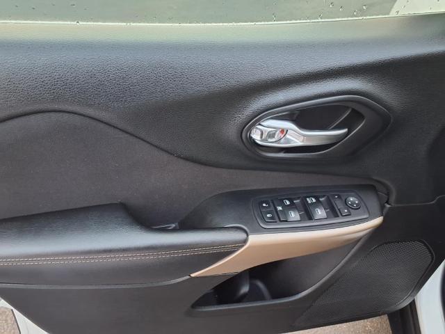 used 2018 Jeep Cherokee car, priced at $11,900