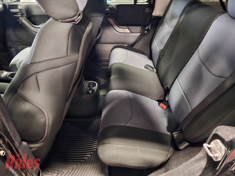 used 2015 Jeep Wrangler Unlimited car, priced at $17,900