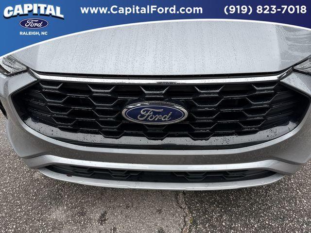 used 2023 Ford Escape car, priced at $25,440
