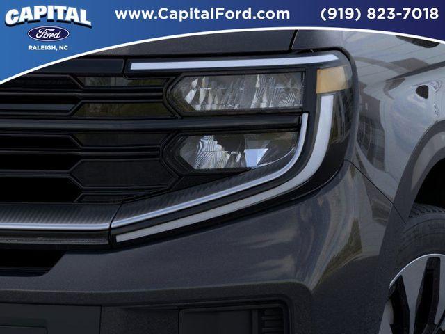 new 2025 Ford Expedition car, priced at $79,235