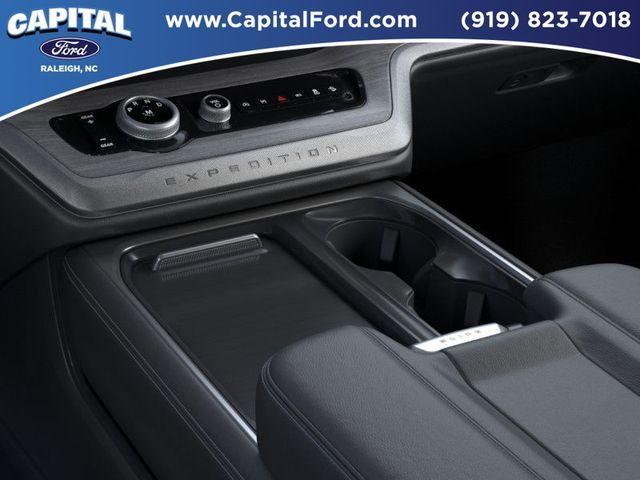 new 2025 Ford Expedition car, priced at $79,235