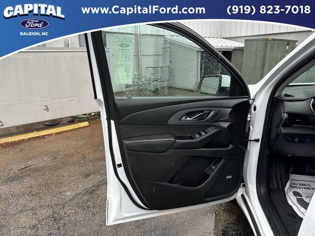 used 2021 Chevrolet Traverse car, priced at $34,695