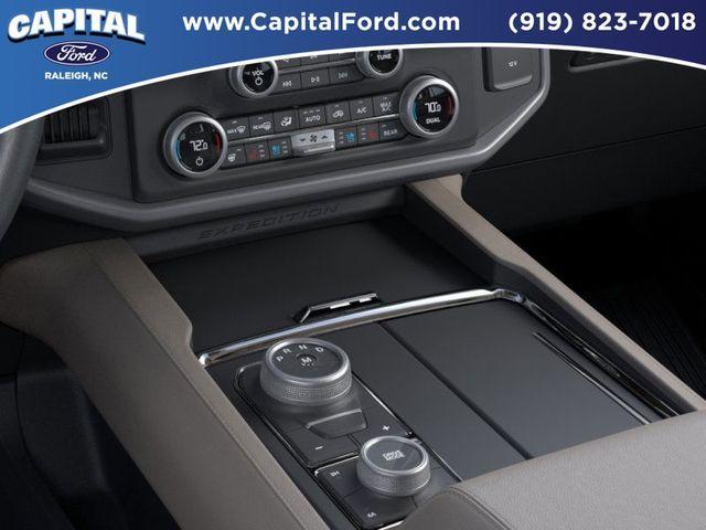 new 2024 Ford Expedition Max car, priced at $65,595