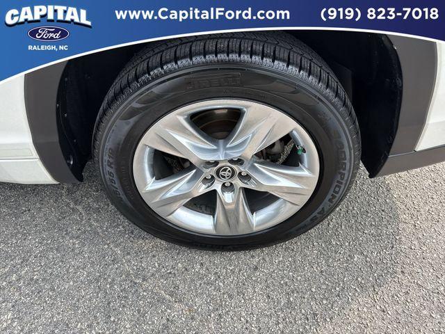 used 2017 Toyota Highlander car, priced at $19,895