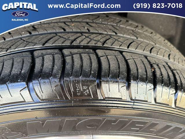 used 2022 Ford Edge car, priced at $25,695