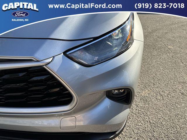 used 2023 Toyota Highlander car, priced at $33,975