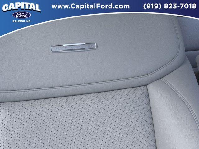 new 2025 Ford Expedition car, priced at $82,789