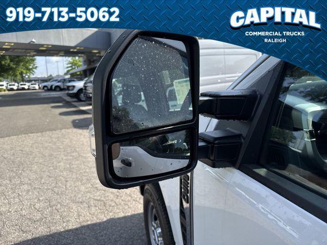 new 2025 Ford F-250 car, priced at $65,322