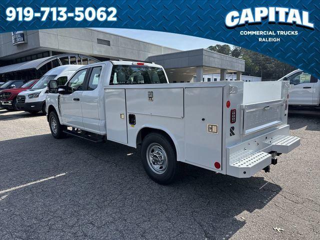 new 2025 Ford F-250 car, priced at $65,822