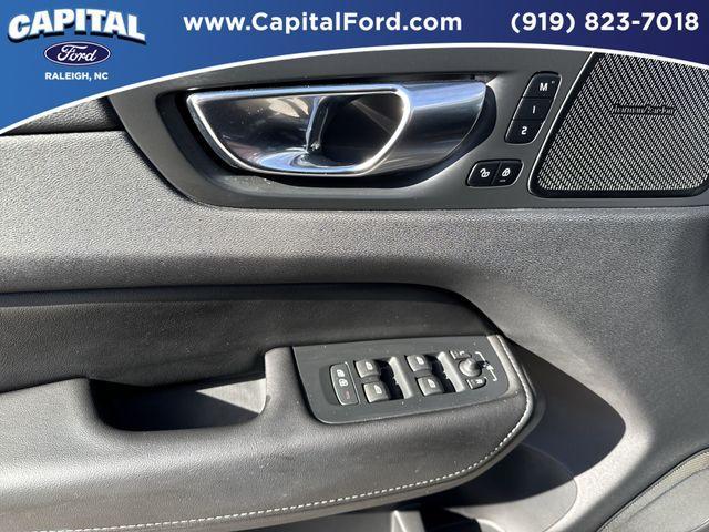 used 2022 Volvo XC60 car, priced at $37,895
