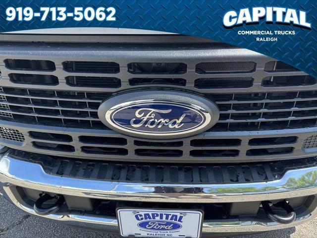 new 2025 Ford F-250 car, priced at $62,853