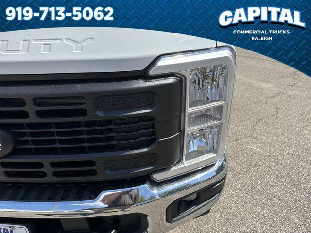 new 2025 Ford F-250 car, priced at $62,853