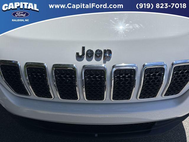 used 2020 Jeep Cherokee car, priced at $14,995