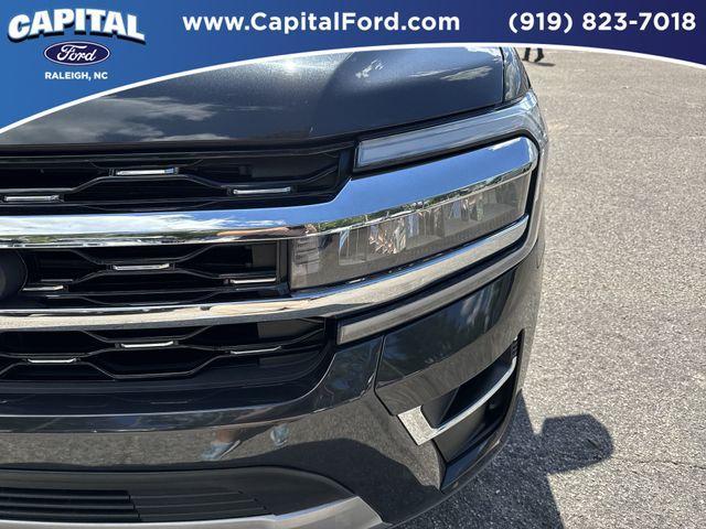 used 2023 Ford Expedition car, priced at $45,890