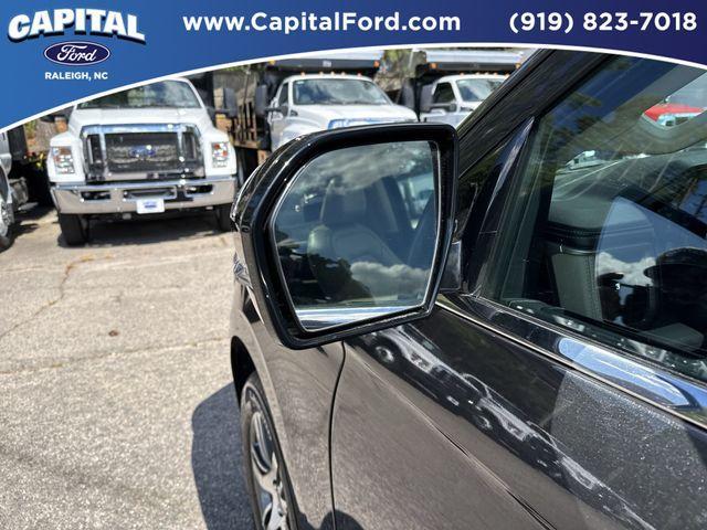 used 2023 Ford Expedition car, priced at $45,890