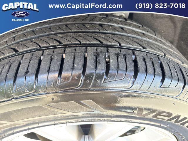 used 2024 Ford Edge car, priced at $30,823