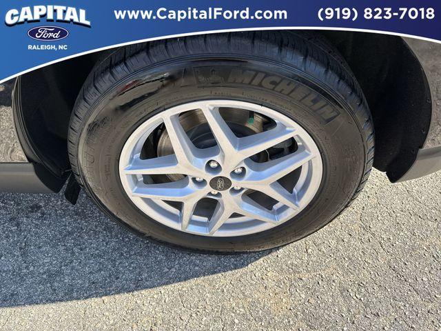 used 2023 Ford Edge car, priced at $29,393