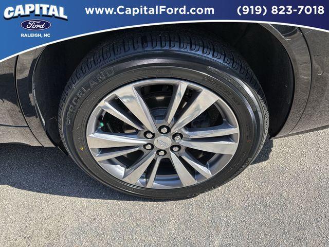used 2020 Cadillac XT6 car, priced at $30,995
