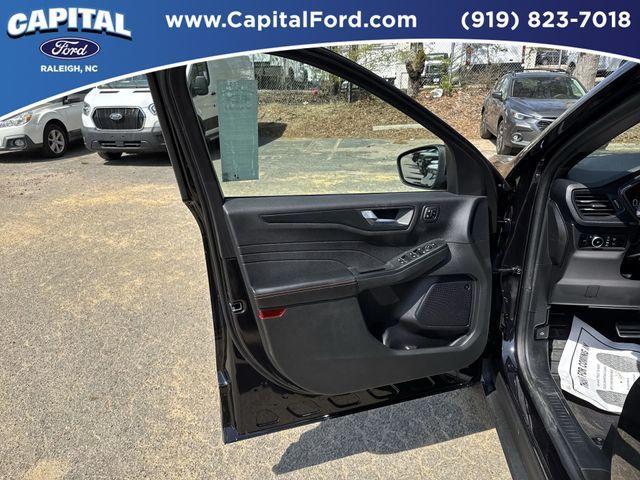 used 2023 Ford Escape car, priced at $29,985