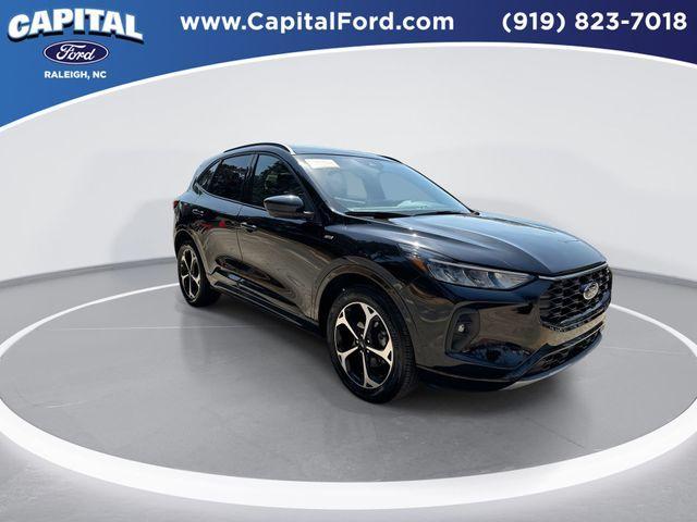 used 2023 Ford Escape car, priced at $29,985