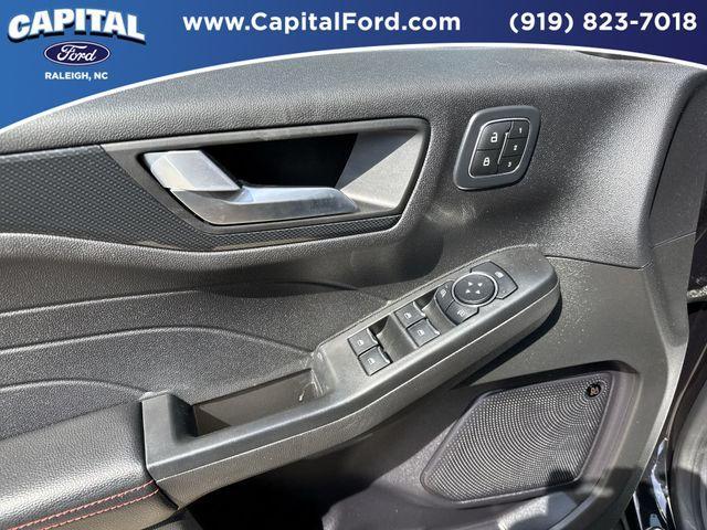 used 2023 Ford Escape car, priced at $29,985