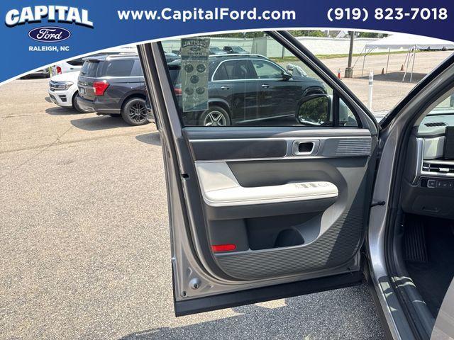 used 2025 Hyundai Santa Fe car, priced at $32,645
