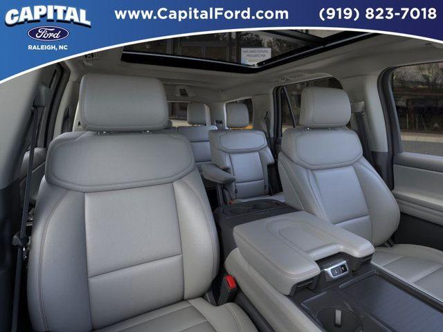 new 2025 Ford Expedition car, priced at $69,725