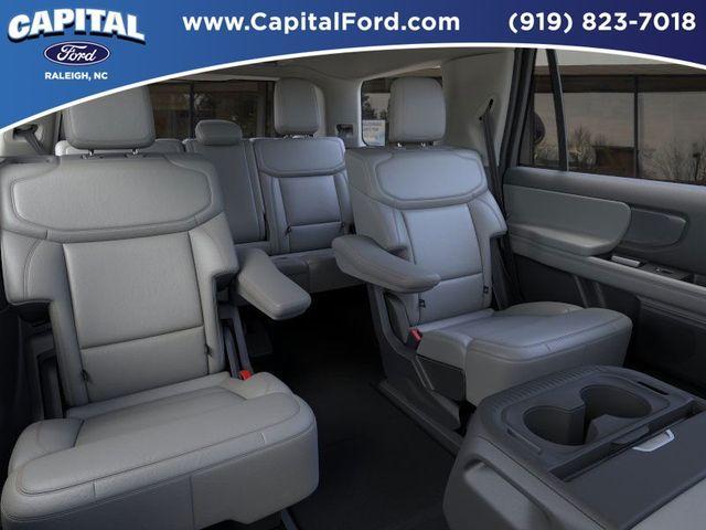 new 2025 Ford Expedition car, priced at $69,725