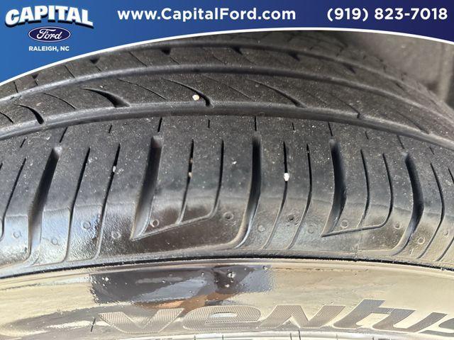 used 2024 Ford Edge car, priced at $28,995