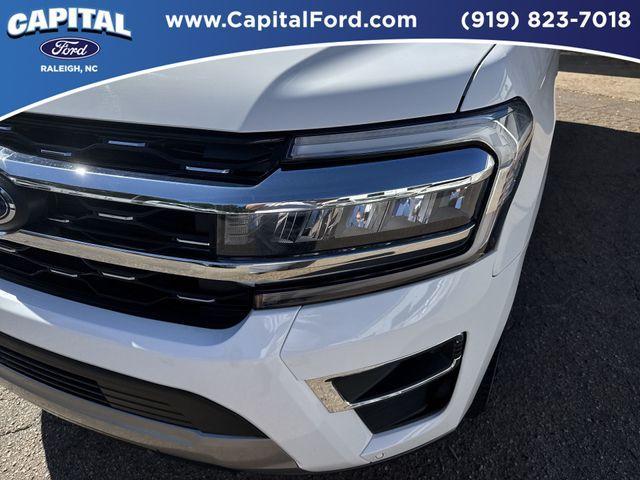 used 2023 Ford Expedition car, priced at $42,595