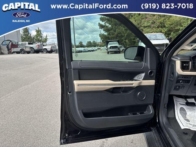 used 2024 Ford Expedition car, priced at $47,695