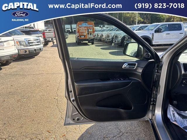 used 2018 Jeep Grand Cherokee car, priced at $18,495