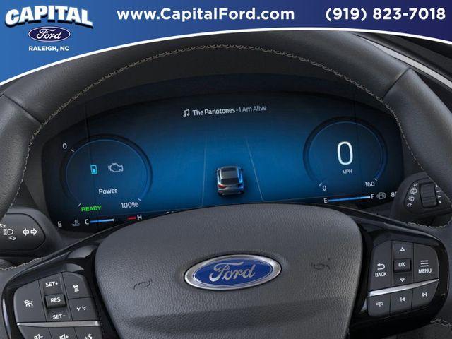 new 2025 Ford Escape car, priced at $43,020
