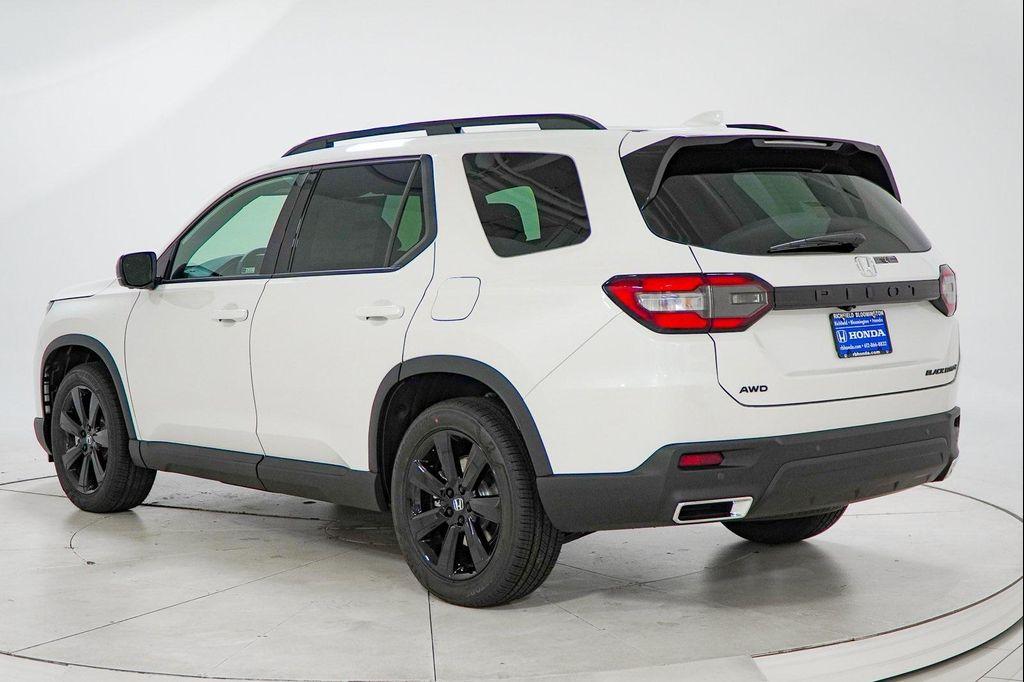 new 2025 Honda Pilot car, priced at $51,781