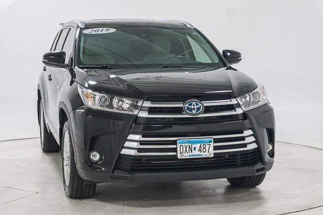 used 2019 Toyota Highlander Hybrid car, priced at $33,798